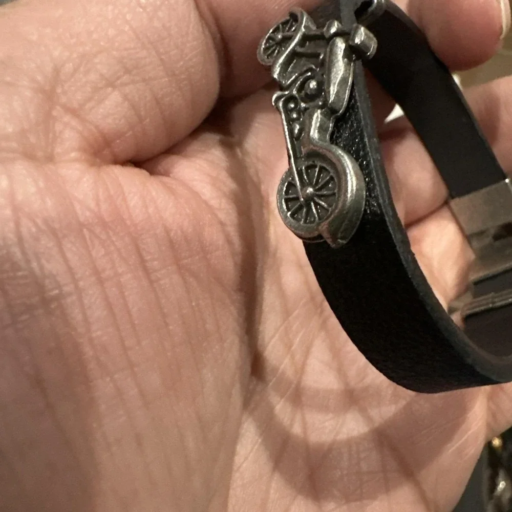 Vintage Motorcycles‎ Bike Silver And Black Leather Wrist Band Fit 7inch Wrist